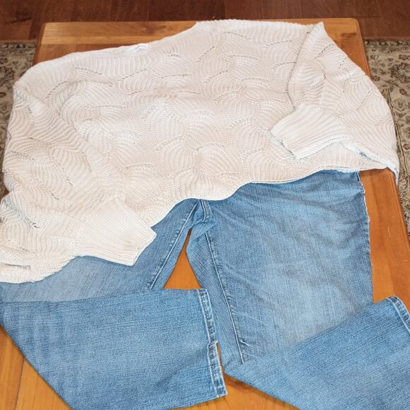 Moon and Madison Size S Cream Sweater (NWT) - Picture 1 of 10